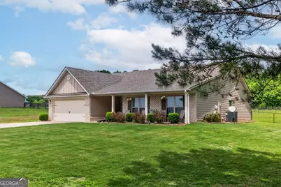 304 Highlands Drive, Winterville, GA 30683 - Photo 1