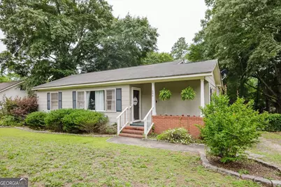 606 Spencer Street, Barnesville, GA 30204 - Photo 1