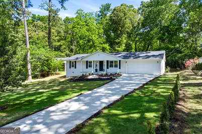 46 SE Hunting Creek Drive, Marietta, GA 30068 - Photo 1