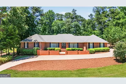 312 Ashford Circle, Lagrange, GA 30240 - Photo 1