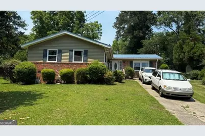 114 Hickory Drive SW, Milledgeville, GA 31061 - Photo 1