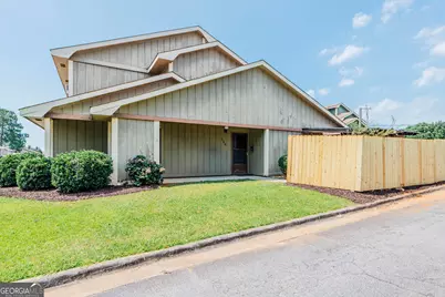160 Stoneridge Drive, Warner Robins, GA 31088 - Photo 1