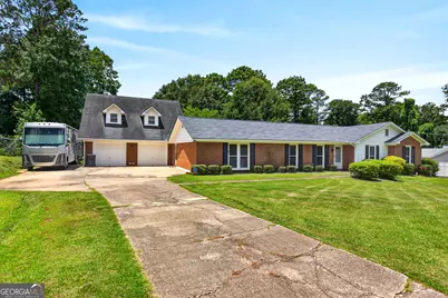 201 Moccasin Trail, Lagrange, GA 30241 - Photo 1