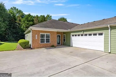 1502 Commonwealth Circle, Newnan, GA 30263 - Photo 1