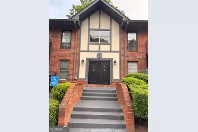 6851 Roswell Road #J2, Sandy Springs, GA 30328 - Photo 1