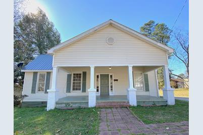 146 Mitchell Street, Toccoa, GA 30577 - Photo 1