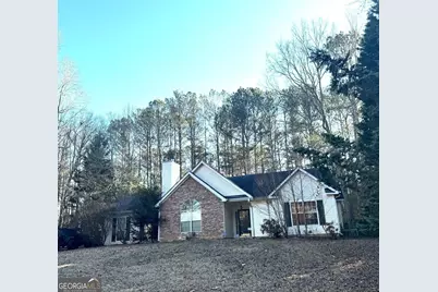 94 Malvern Hill, Sharpsburg, GA 30277 - Photo 1