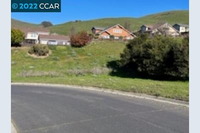 2318 Pinnacle Pt, Vallejo, CA 94591 - Photo 1