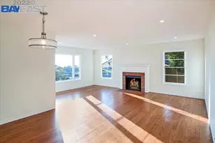 10600 Sheldon St, Oakland, CA 94605 - Photo 18