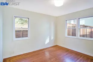 10600 Sheldon St, Oakland, CA 94605 - Photo 30