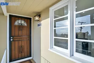 10600 Sheldon St, Oakland, CA 94605 - Photo 12