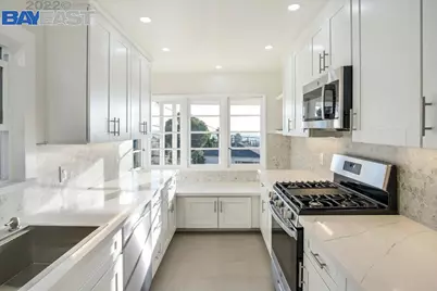 10600 Sheldon St., Oakland, CA 94605 - Photo 22