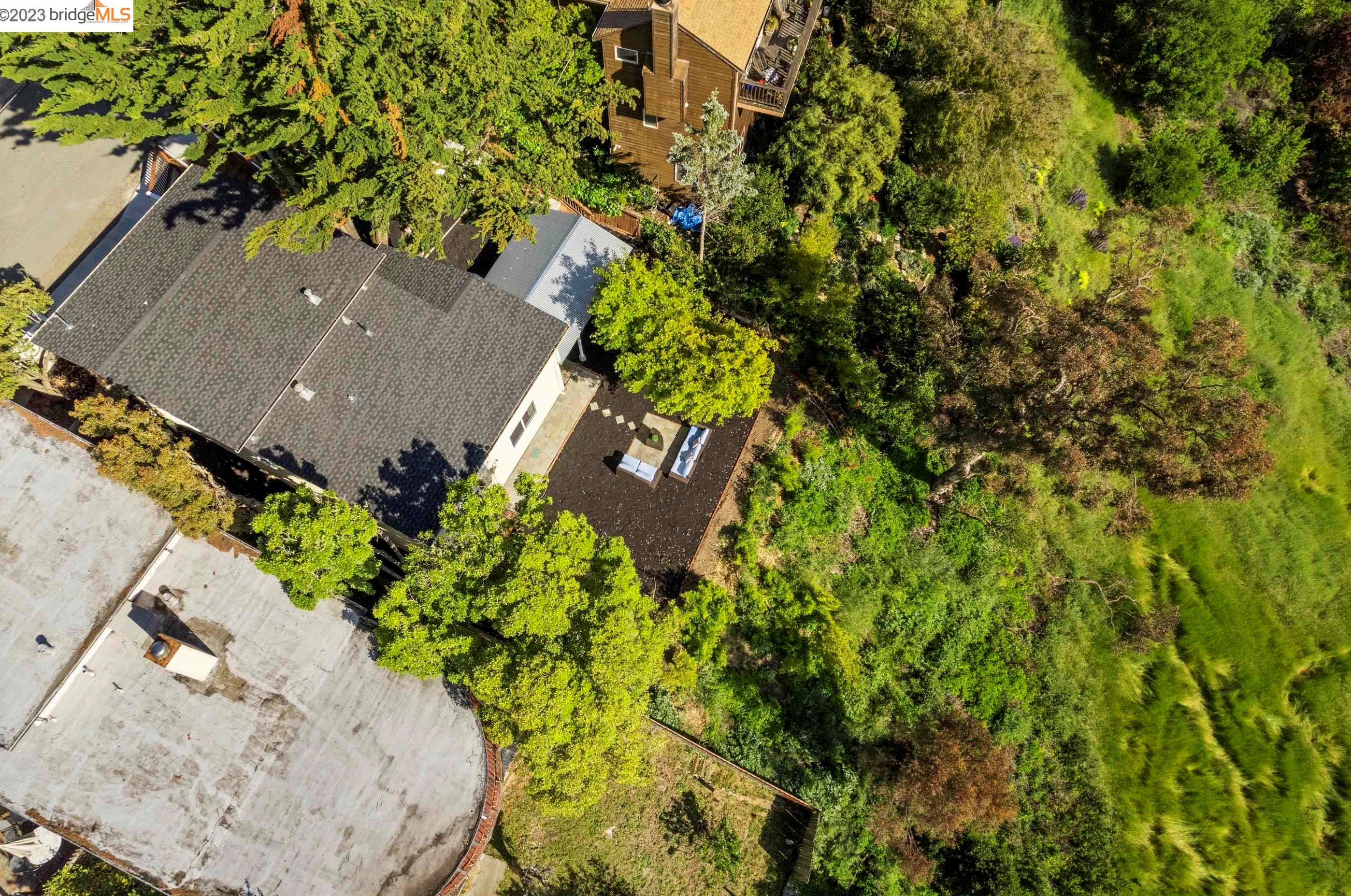 5929 Harbor View Ave, Richmond CA  94806-4239 exterior