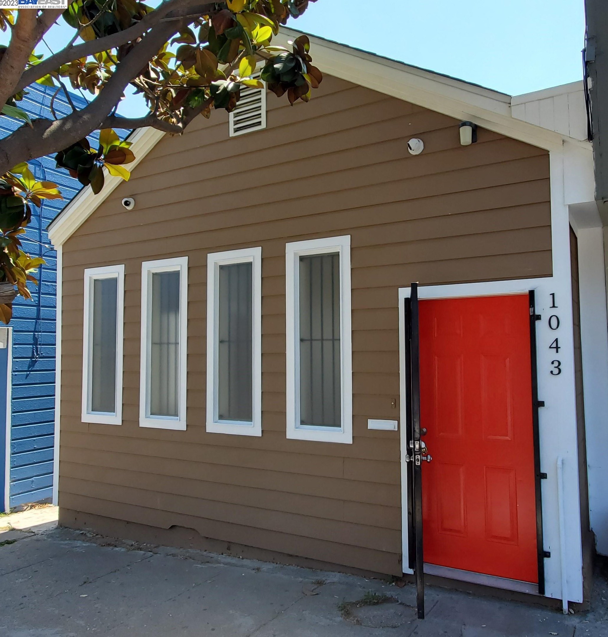 1043 Palou Ave, San Francisco CA  94124-3434 exterior