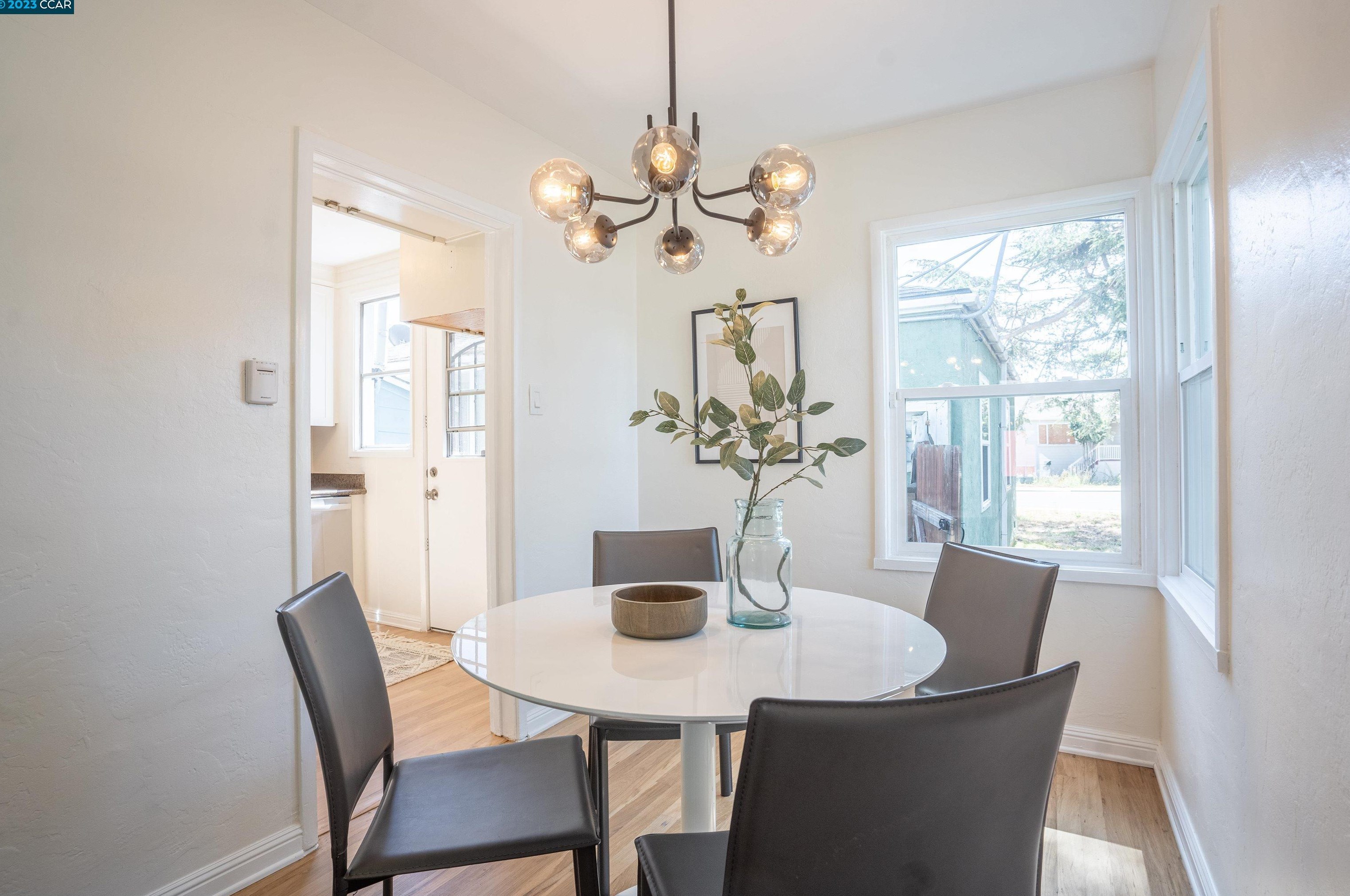1104 Brookside Ave, Richmond, CA 94805-1003