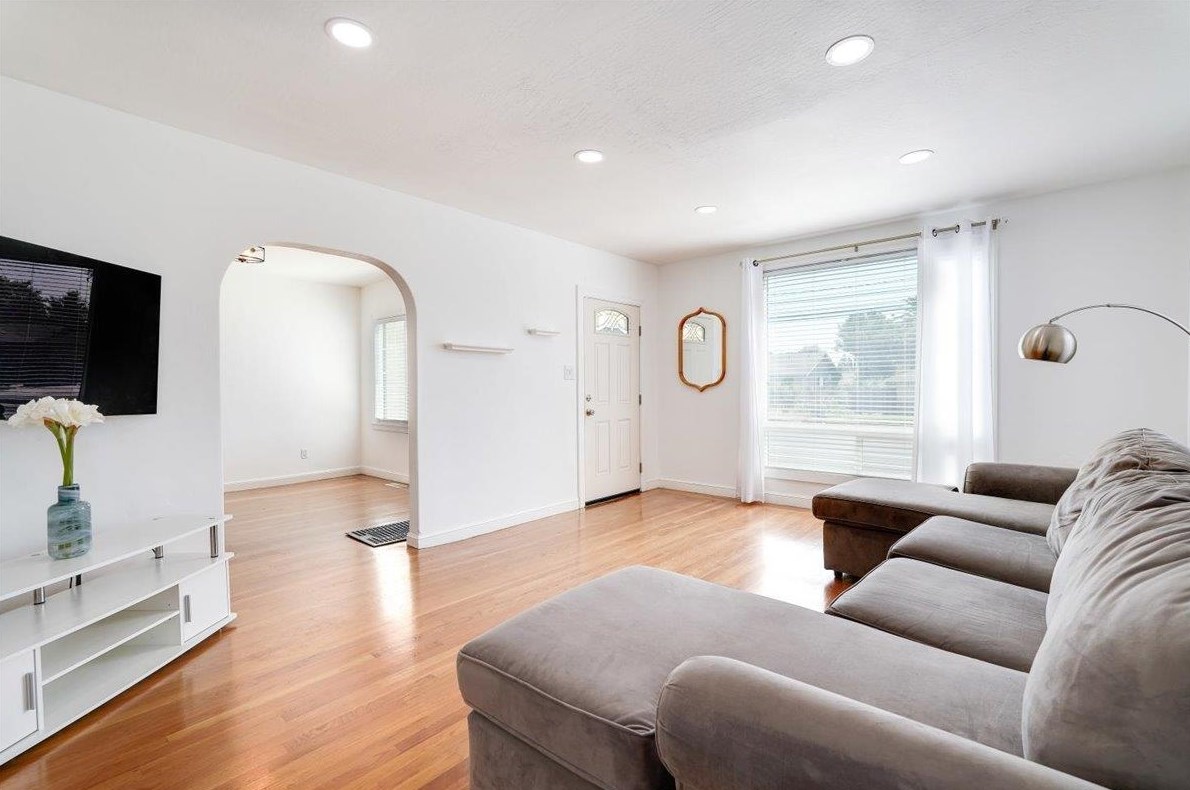 2939 Concord Blvd, Concord CA  94519-2610 exterior
