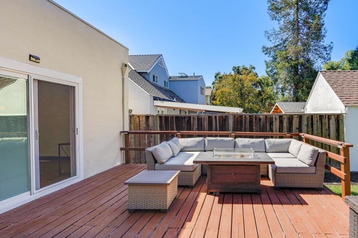2939 Concord Blvd, Concord CA  94519-2610 exterior