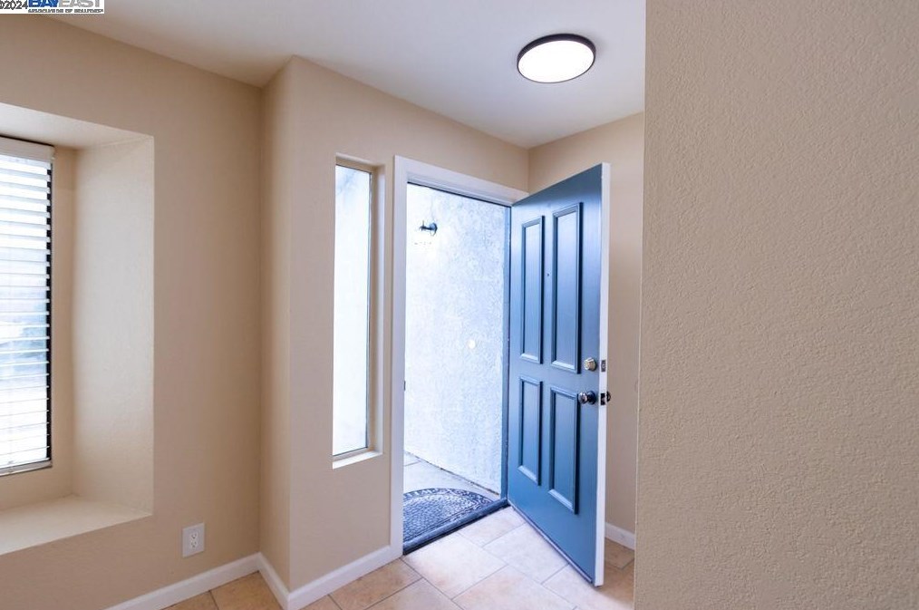 43750 Santa Rosa Cir, Lancaster, CA 93535-5830