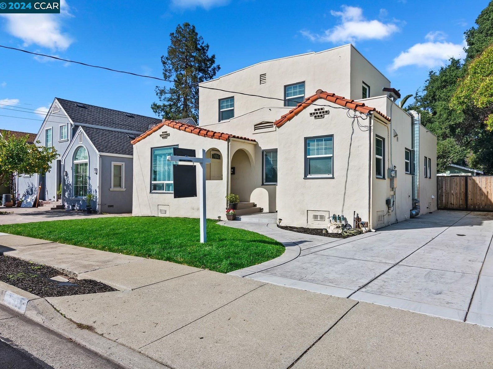 2939 Concord Blvd, Concord CA  94519-2610 exterior