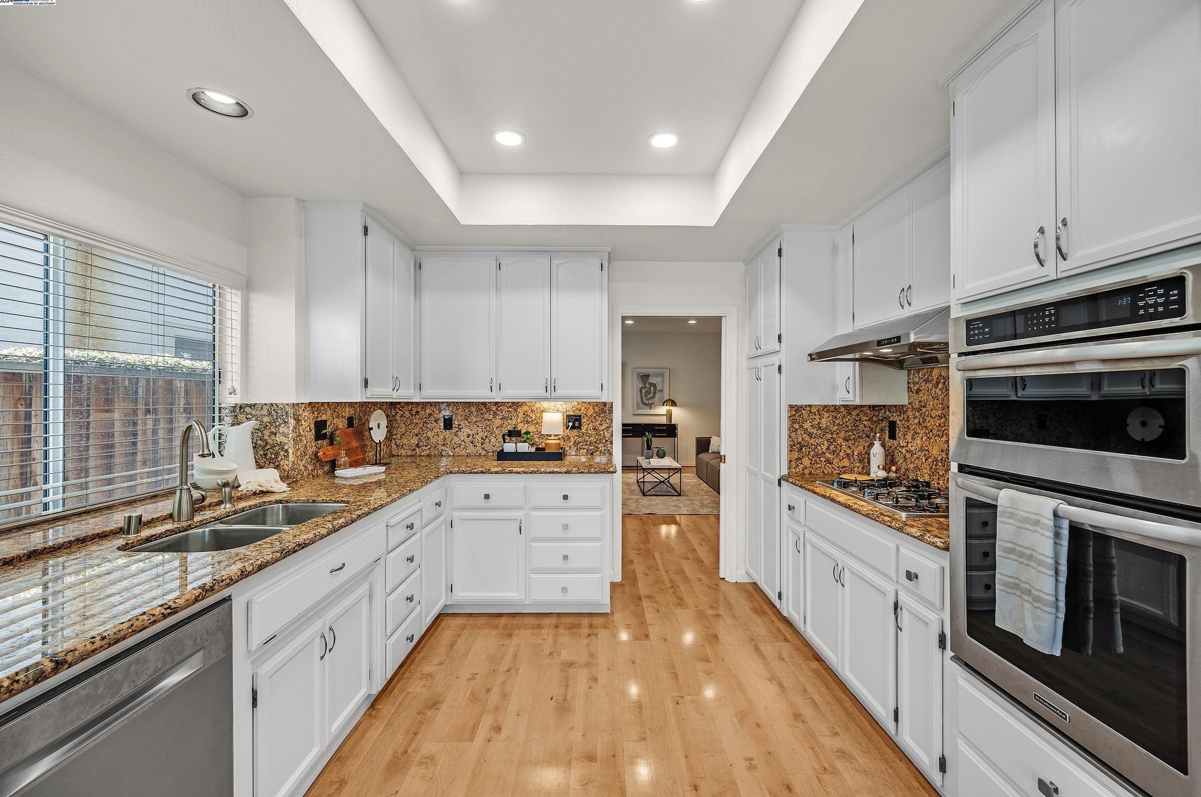 95 Meadowland Dr, Milpitas, CA 95035-4421