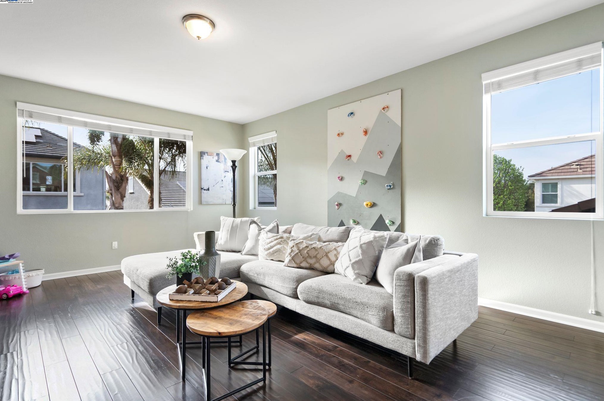 1653 Bedford Ct, Los Angeles CA  94513-5527 exterior