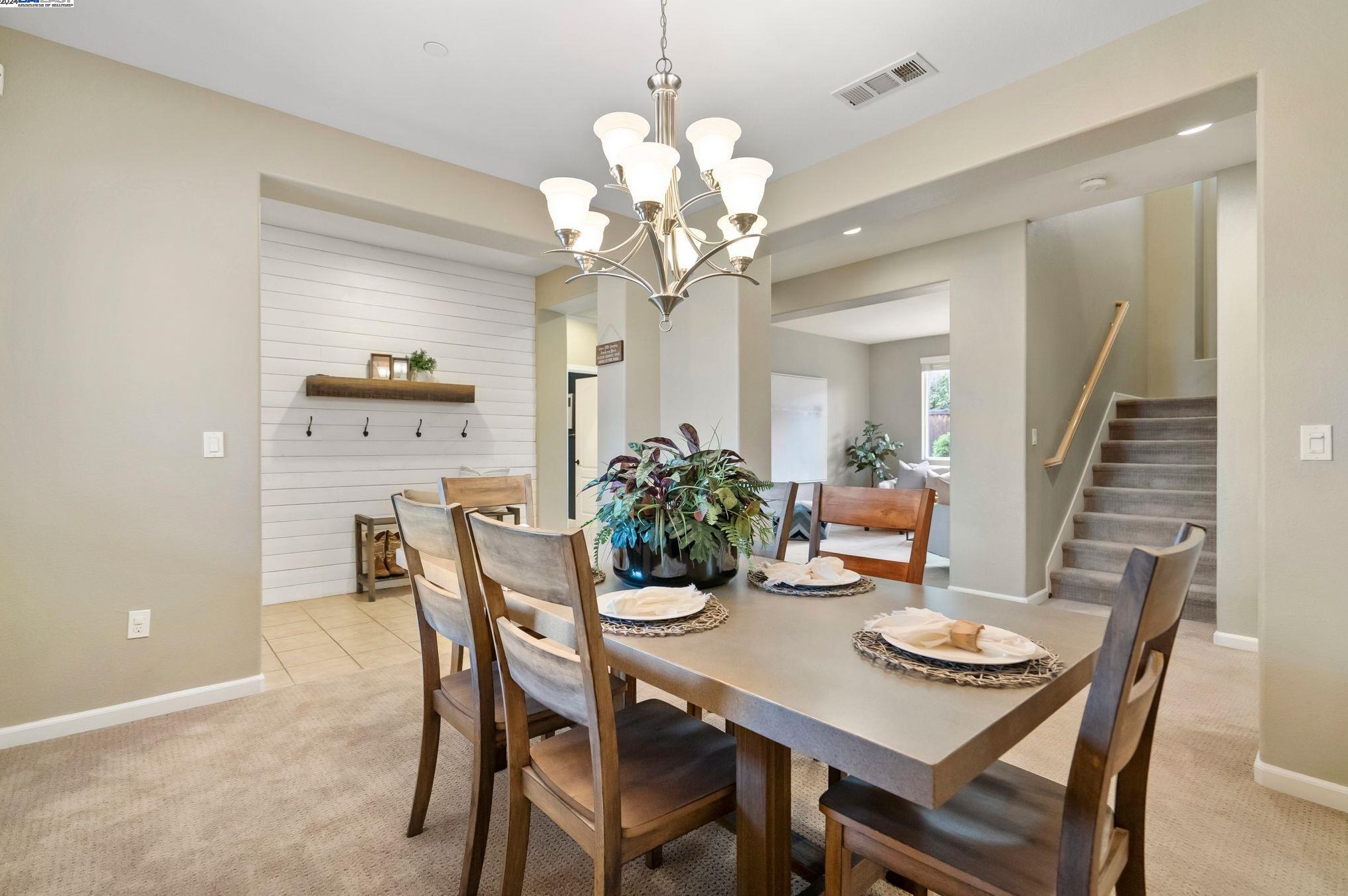 1653 Bedford Ct, Los Angeles CA  94513-5527 exterior