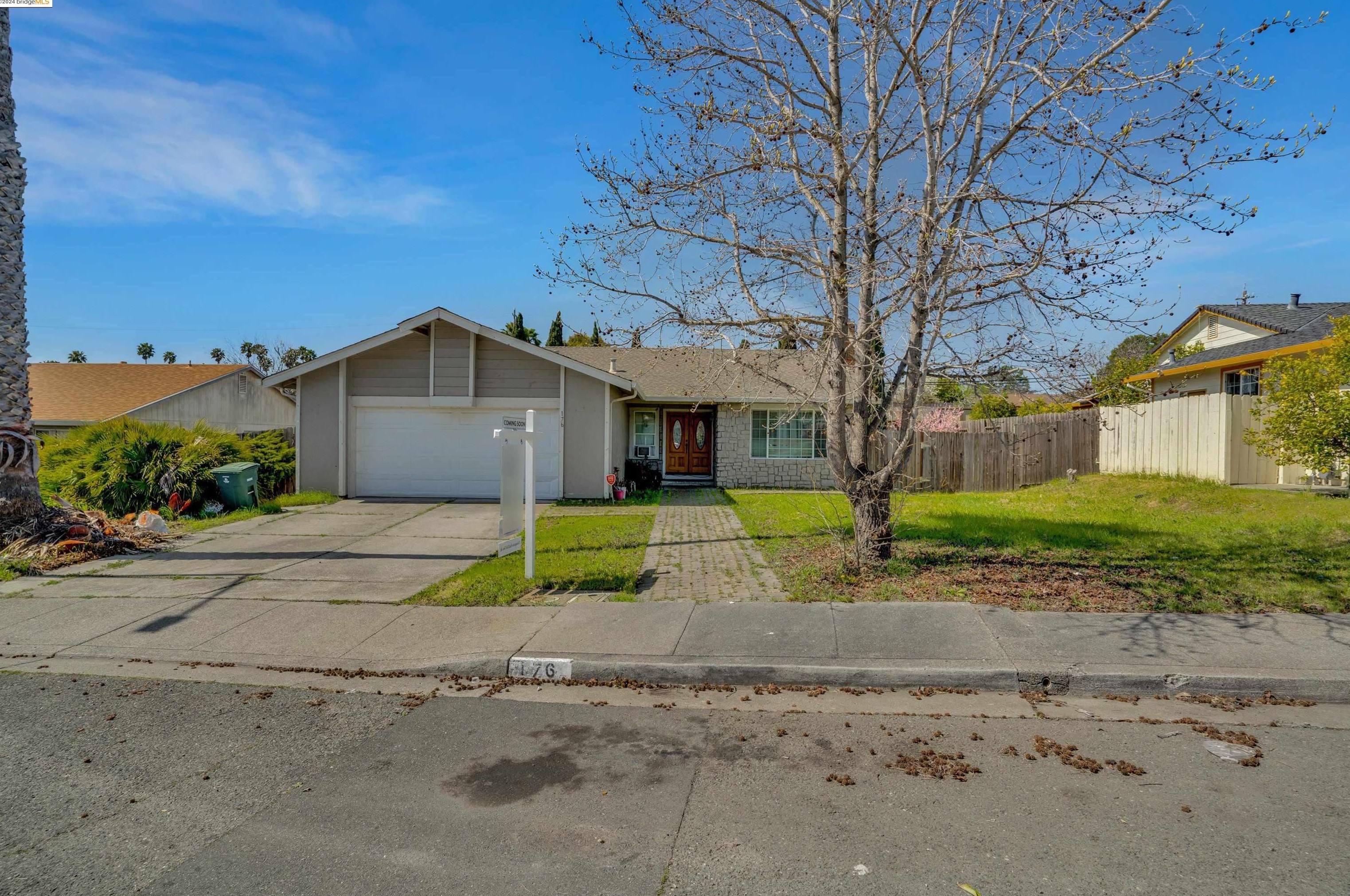 176 Evelyn Cir, Vallejo CA  94589-1862 exterior