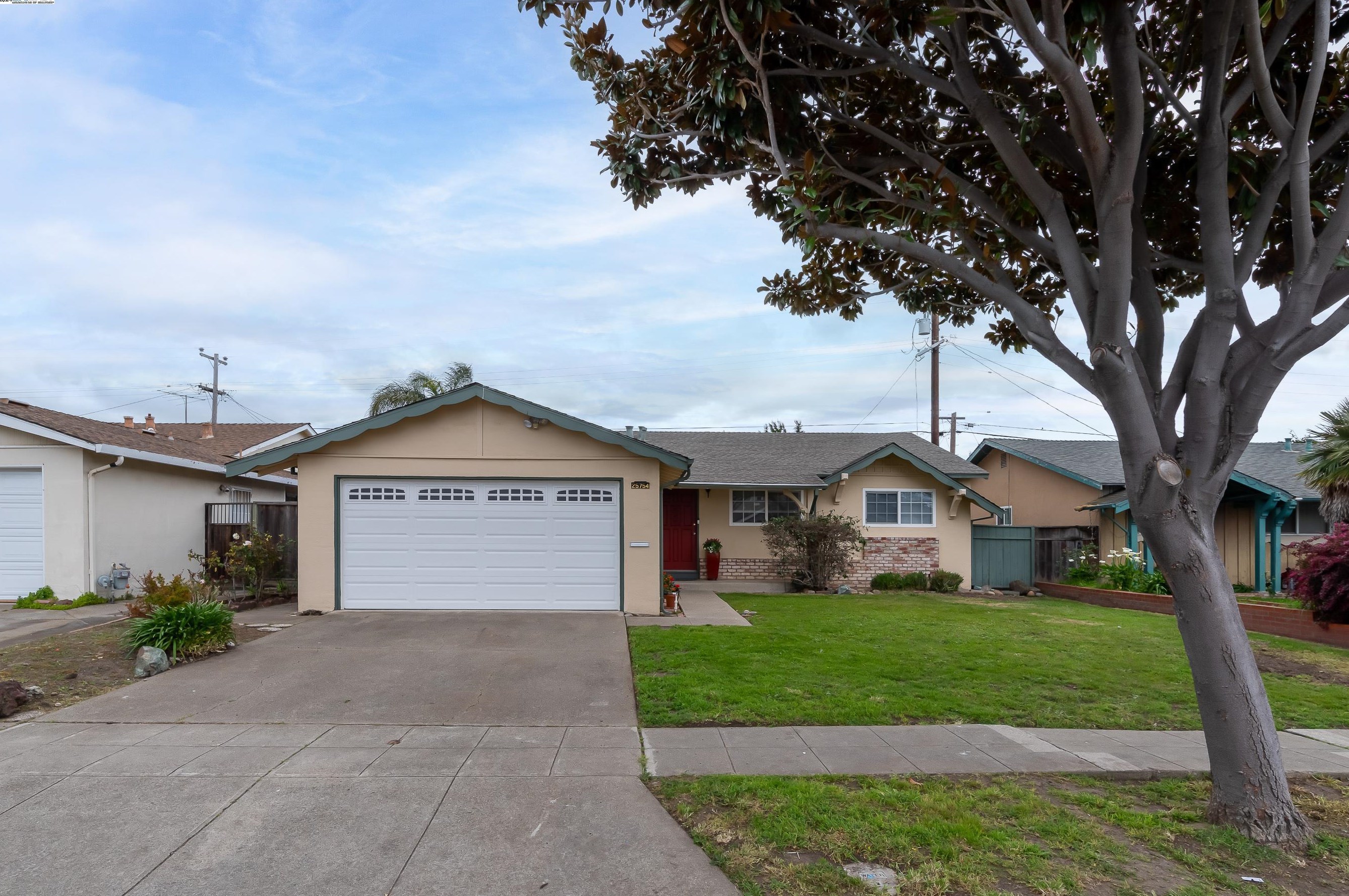 25754 Seaver St, Hayward, CA 94545-2550