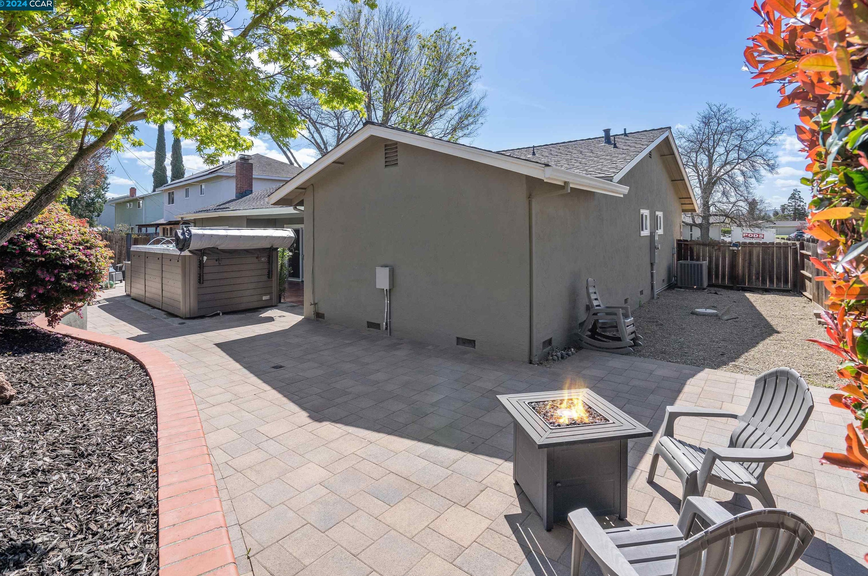 760 Citrus Ave, Concord CA  94518-2339 exterior