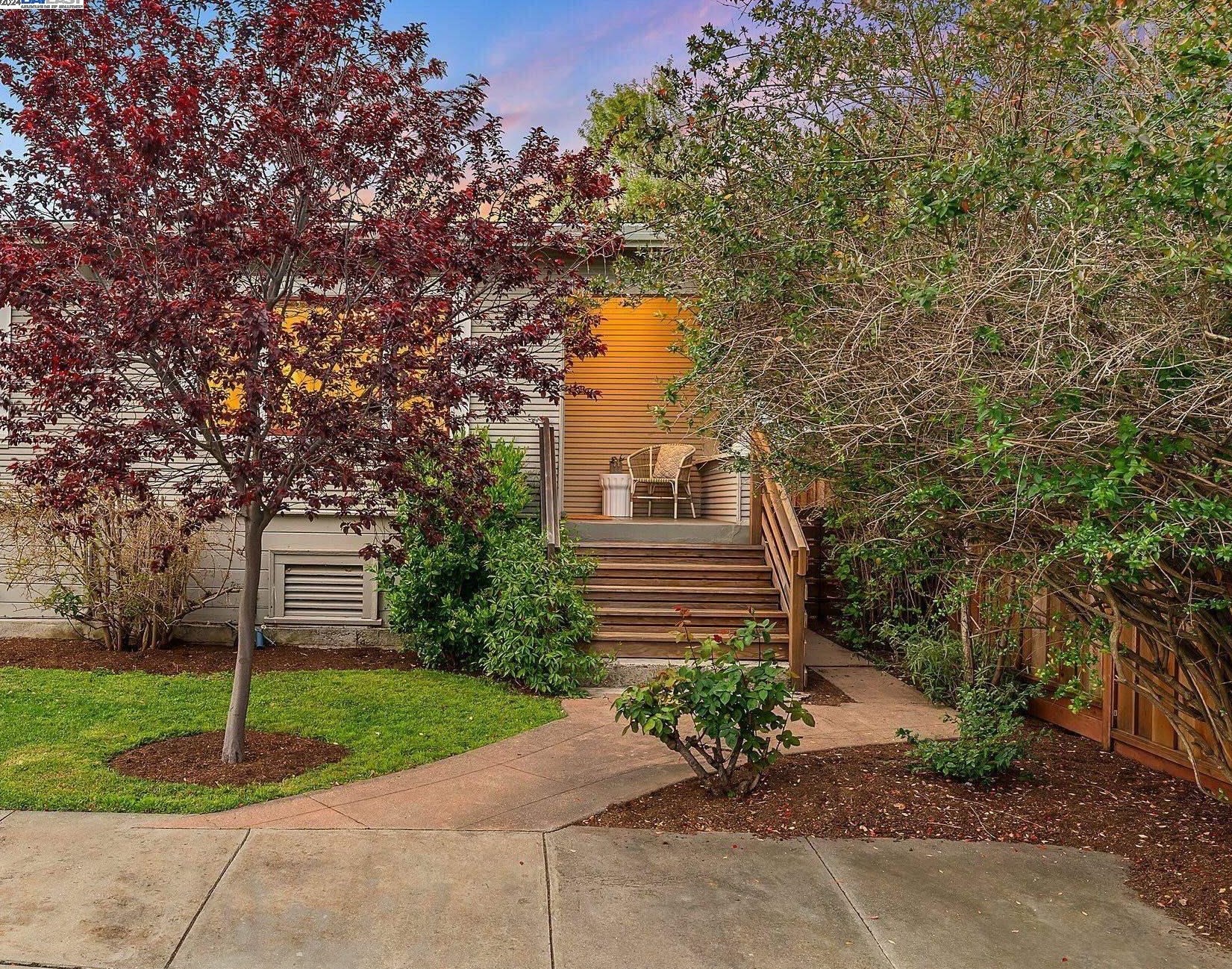 1125 Hearst Ave, Berkeley CA  94702-1621 exterior