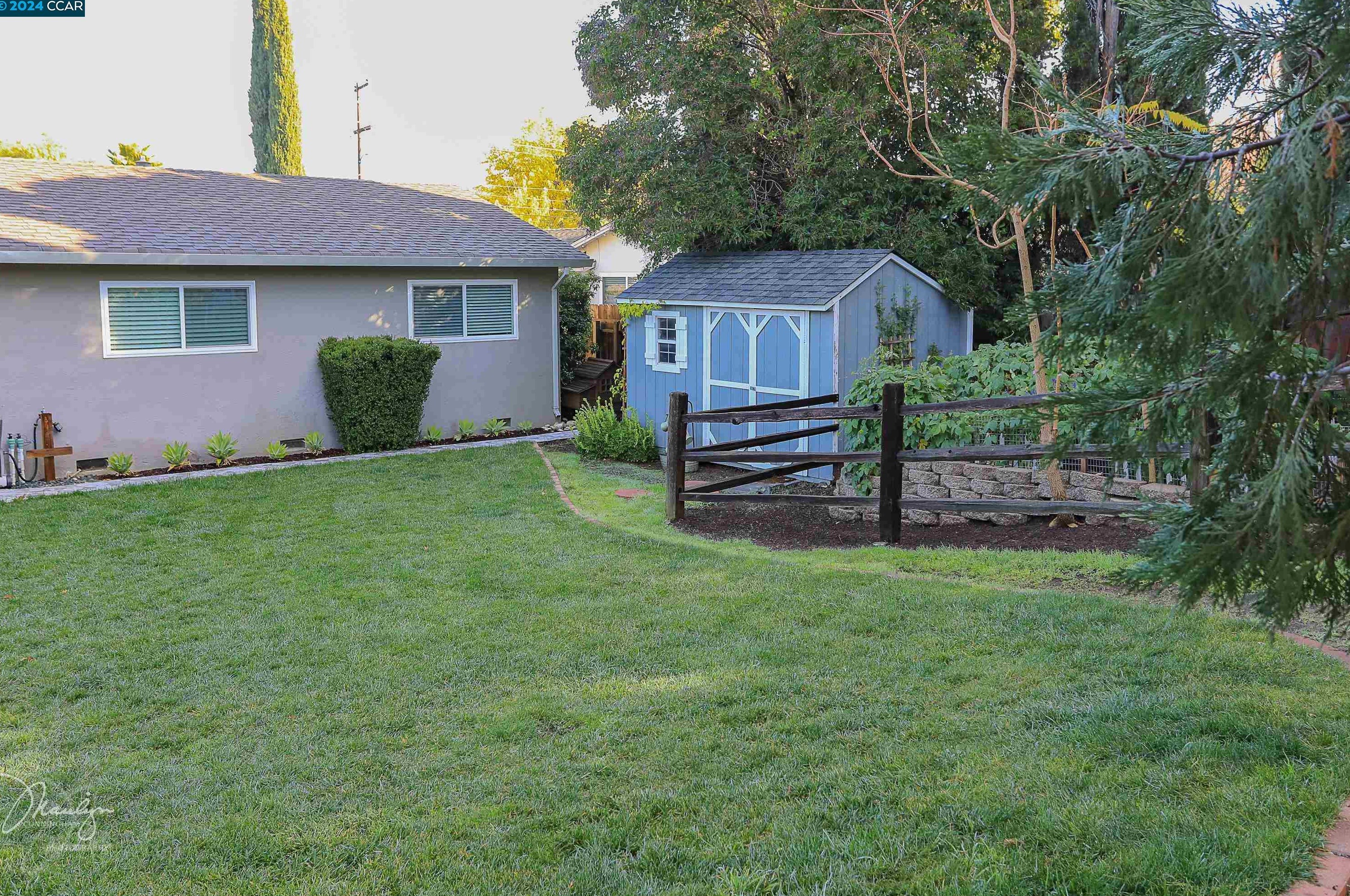 5024 Netto Dr, Concord CA  94521-2241 exterior