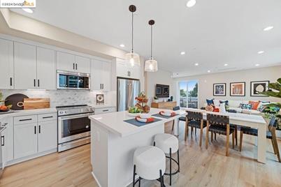27260 Cosmo #15, Hayward, CA 94541 - Photo 1