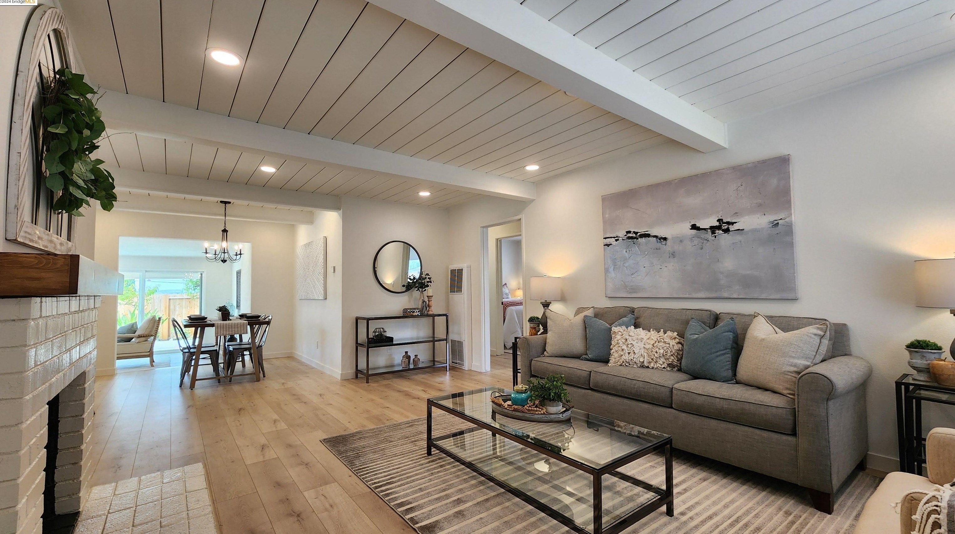 2837 Gillet Ave, Concord, CA 94520-5405