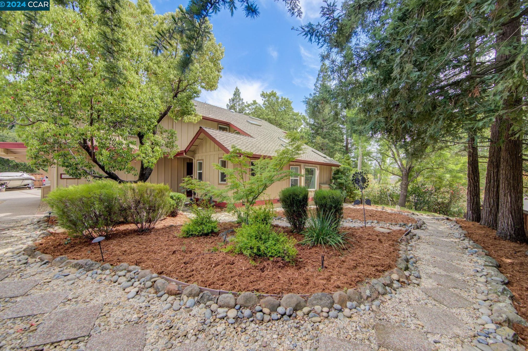 915 Grayson Ln, Concord, CA 94523