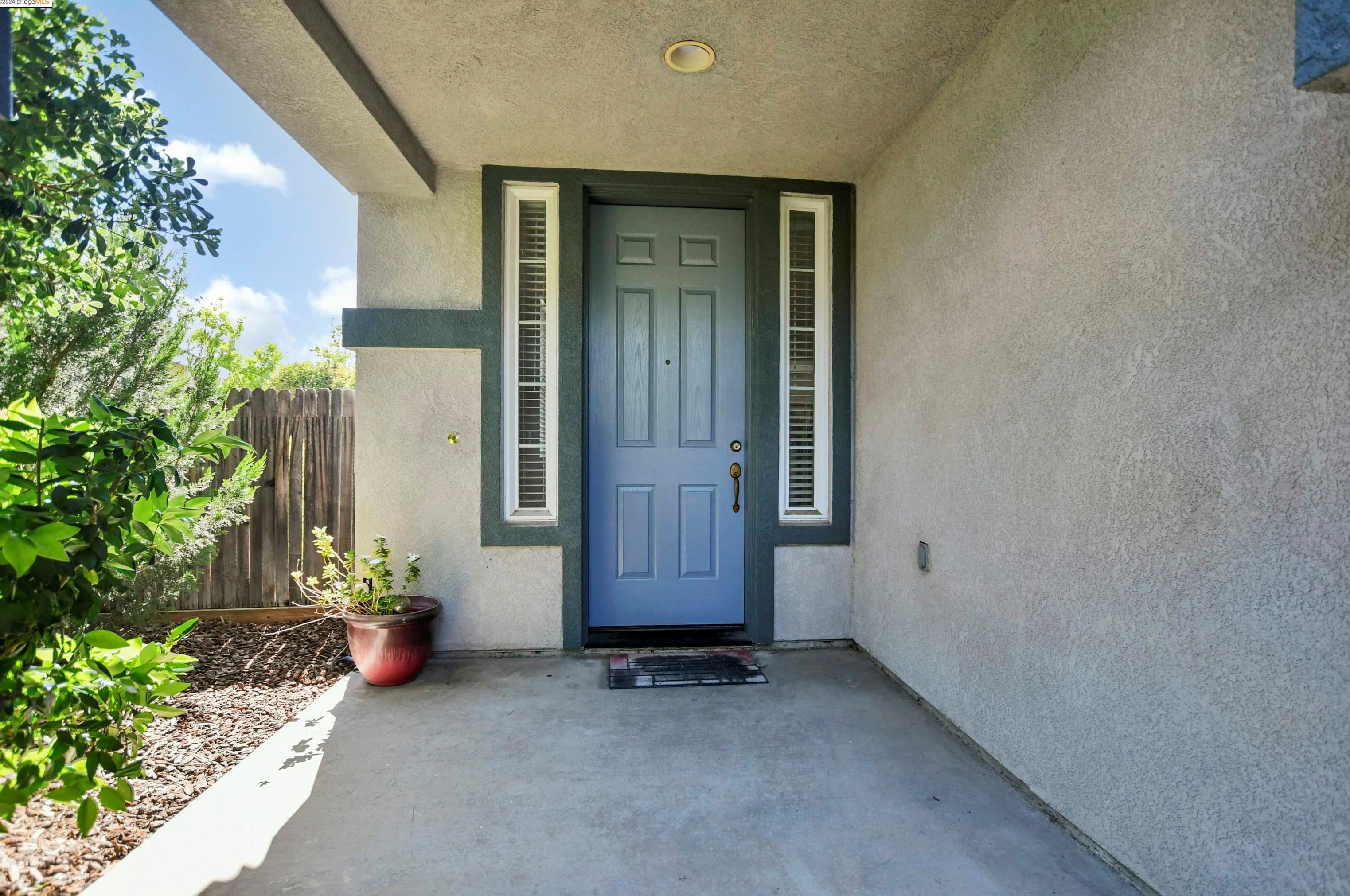 213 Whispering Oaks Ct, Los Angeles, CA 94513-5119