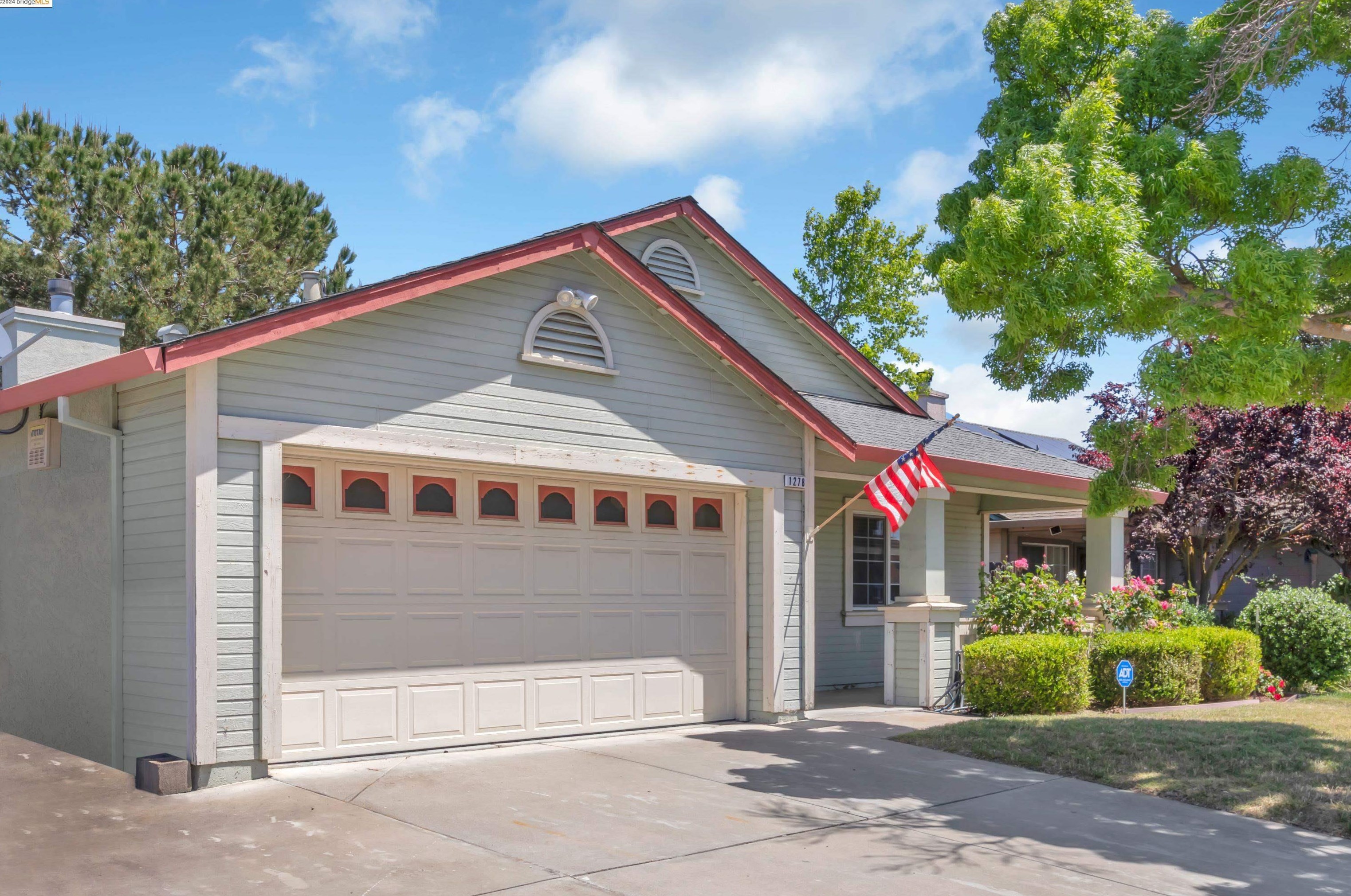 1278 Fetzer Ln, Oakley, CA 94561-3197
