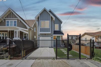 1017 107th Ave - Photo 1