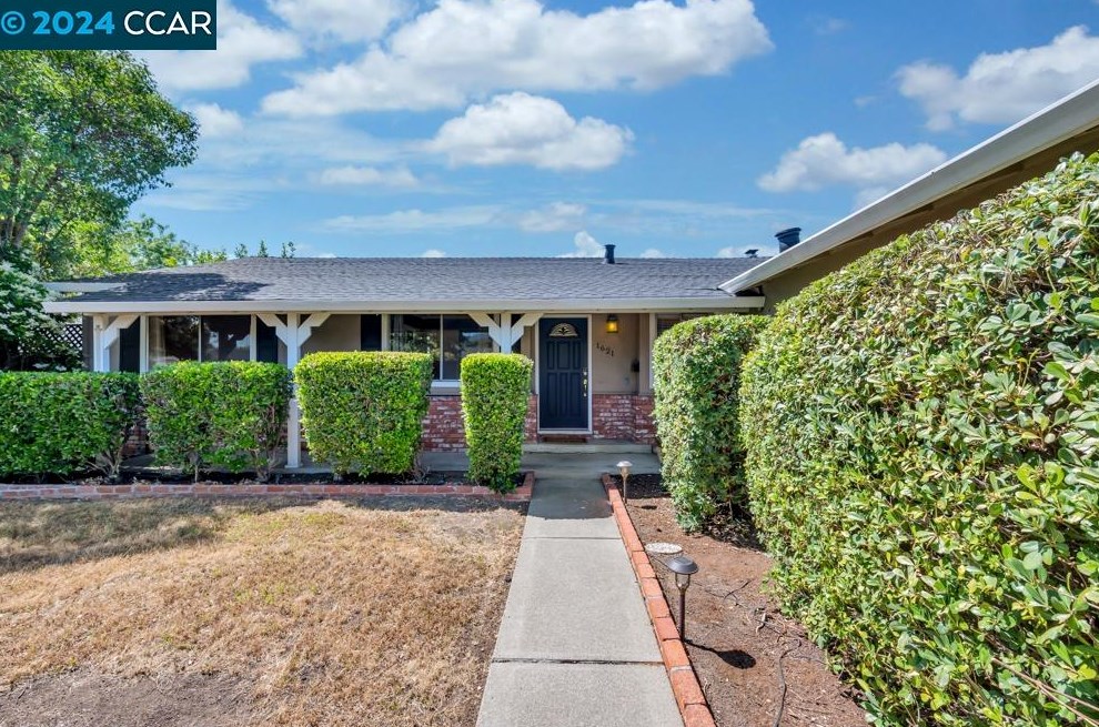 1621 Eve Dr, Concord, CA 94521