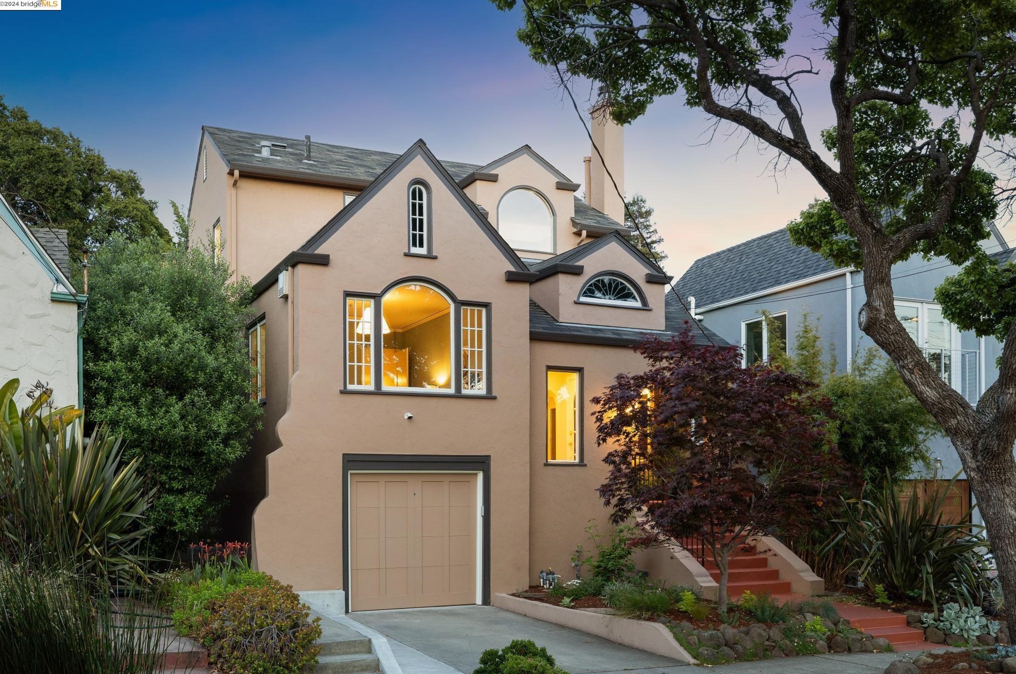 533 Neilson St, Berkeley, CA 94707-1502