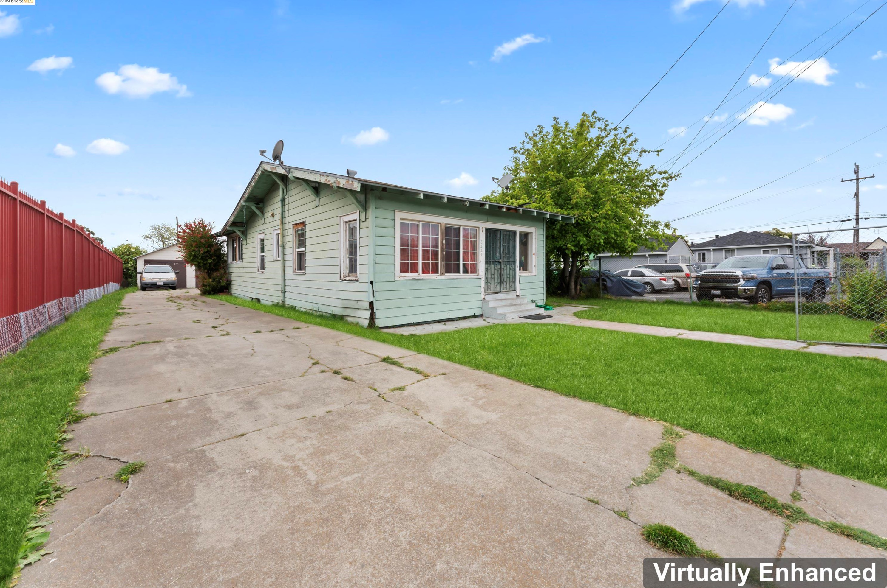 6225 Fenham St, Oakland, CA 94621-3701