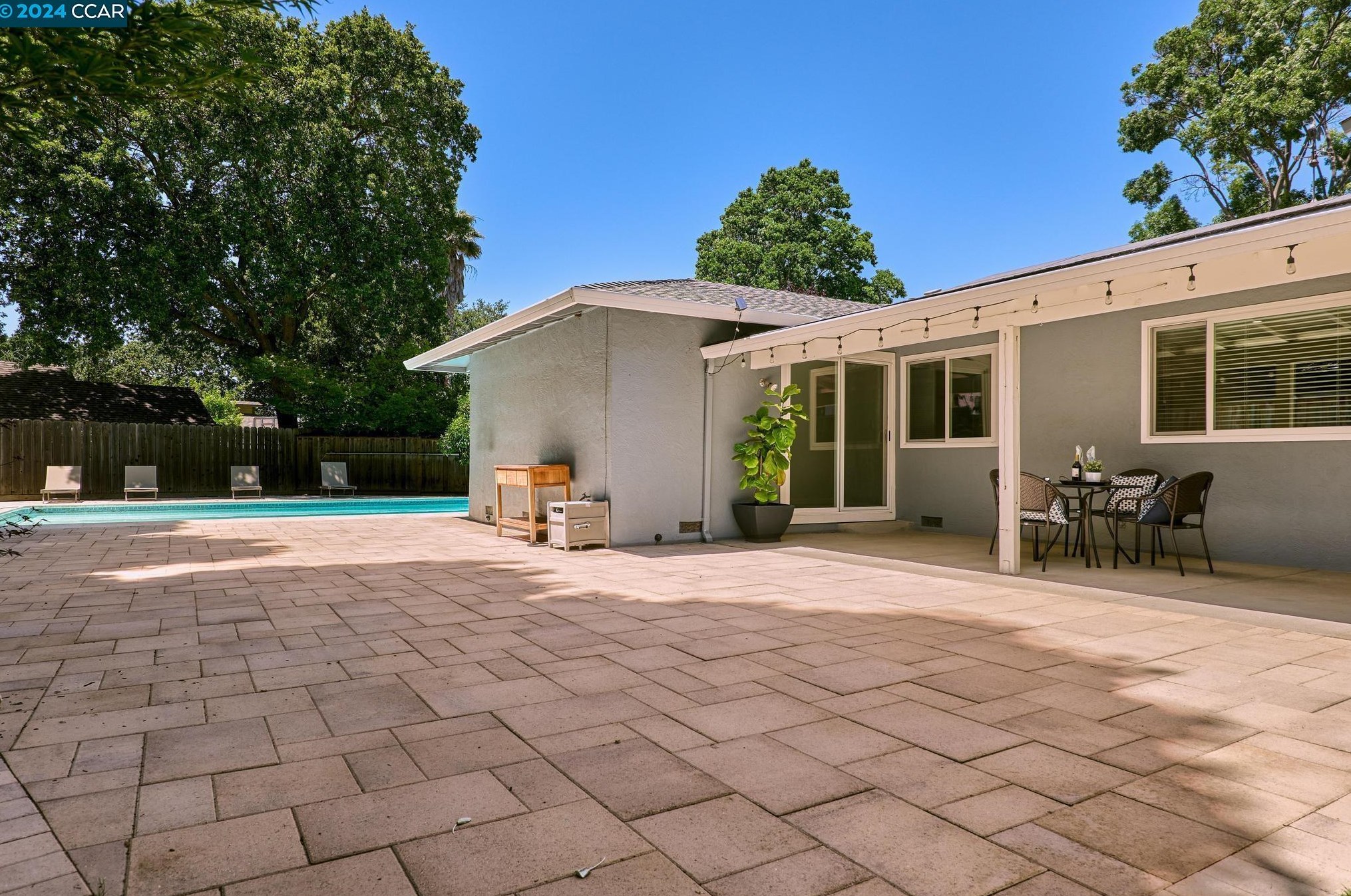 3860 El Campo Ct, Concord CA  94519-1823 exterior