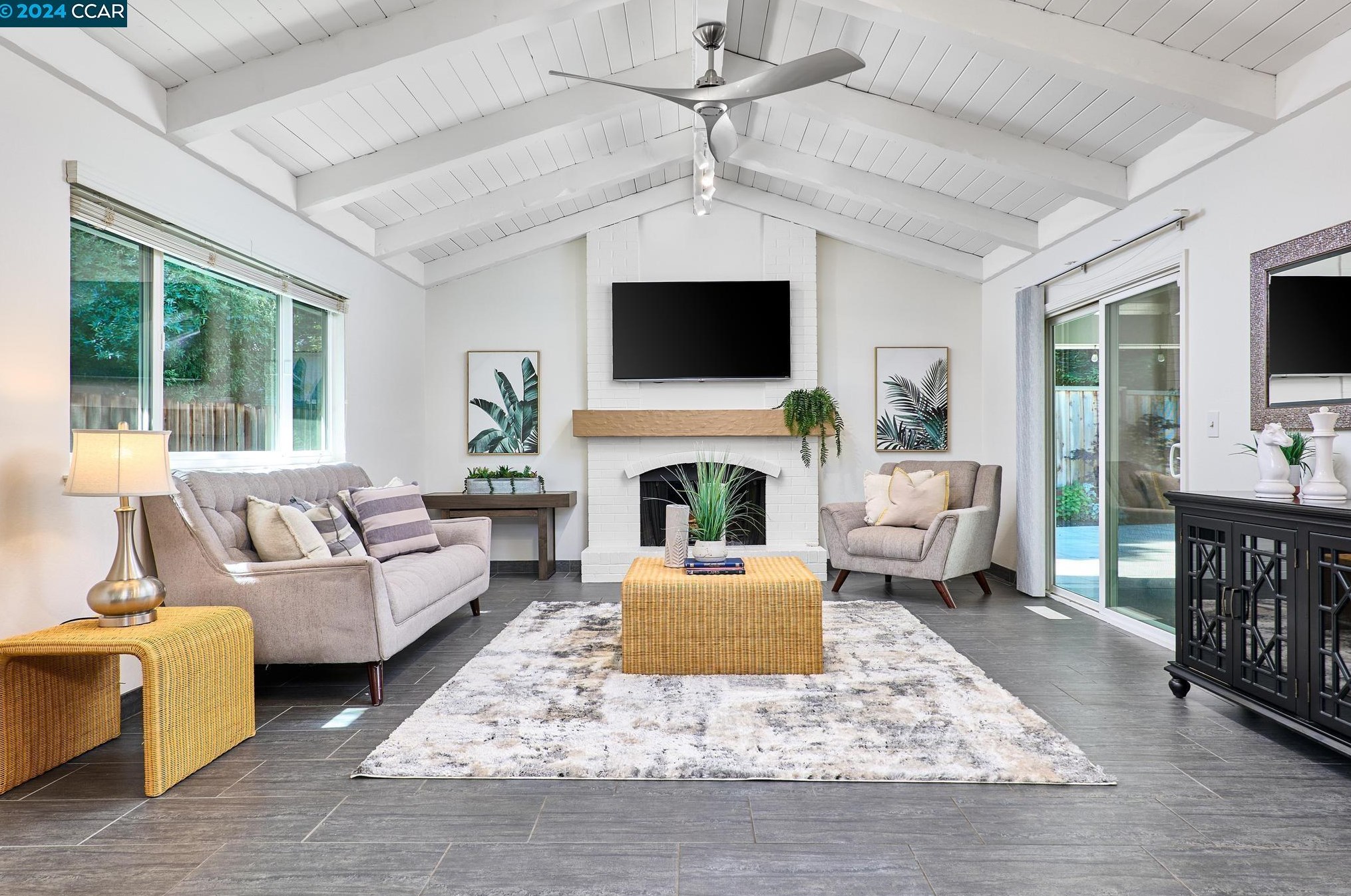3860 El Campo Ct, Concord CA  94519-1823 exterior