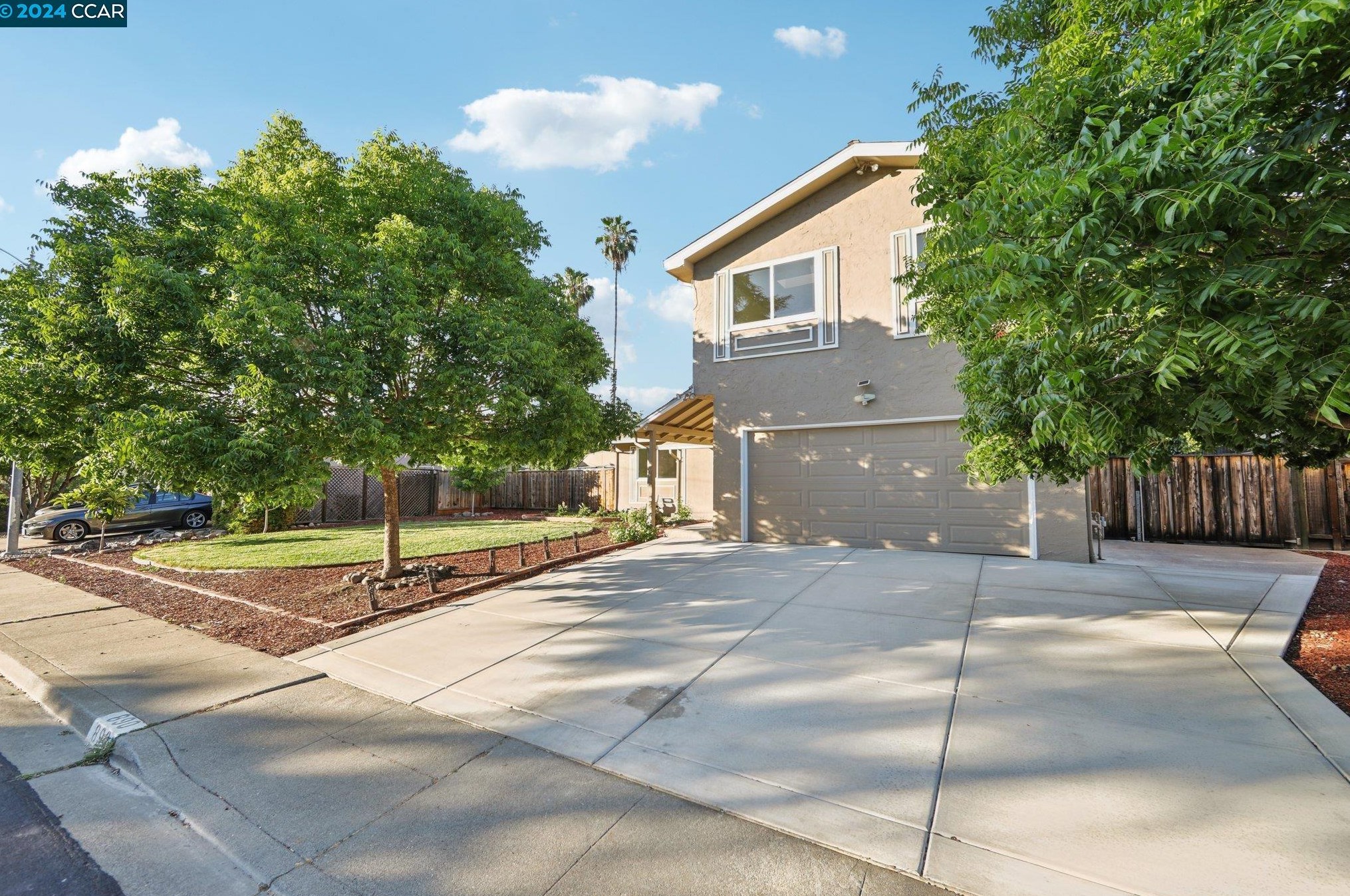 890 Brittany Ln, Concord, CA 94518