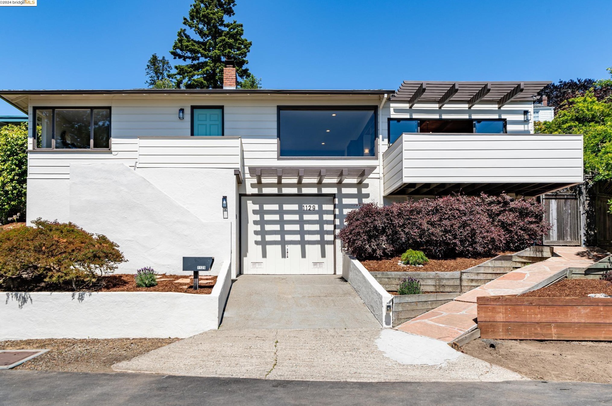 1129 Miller Ave, Berkeley, CA 94708
