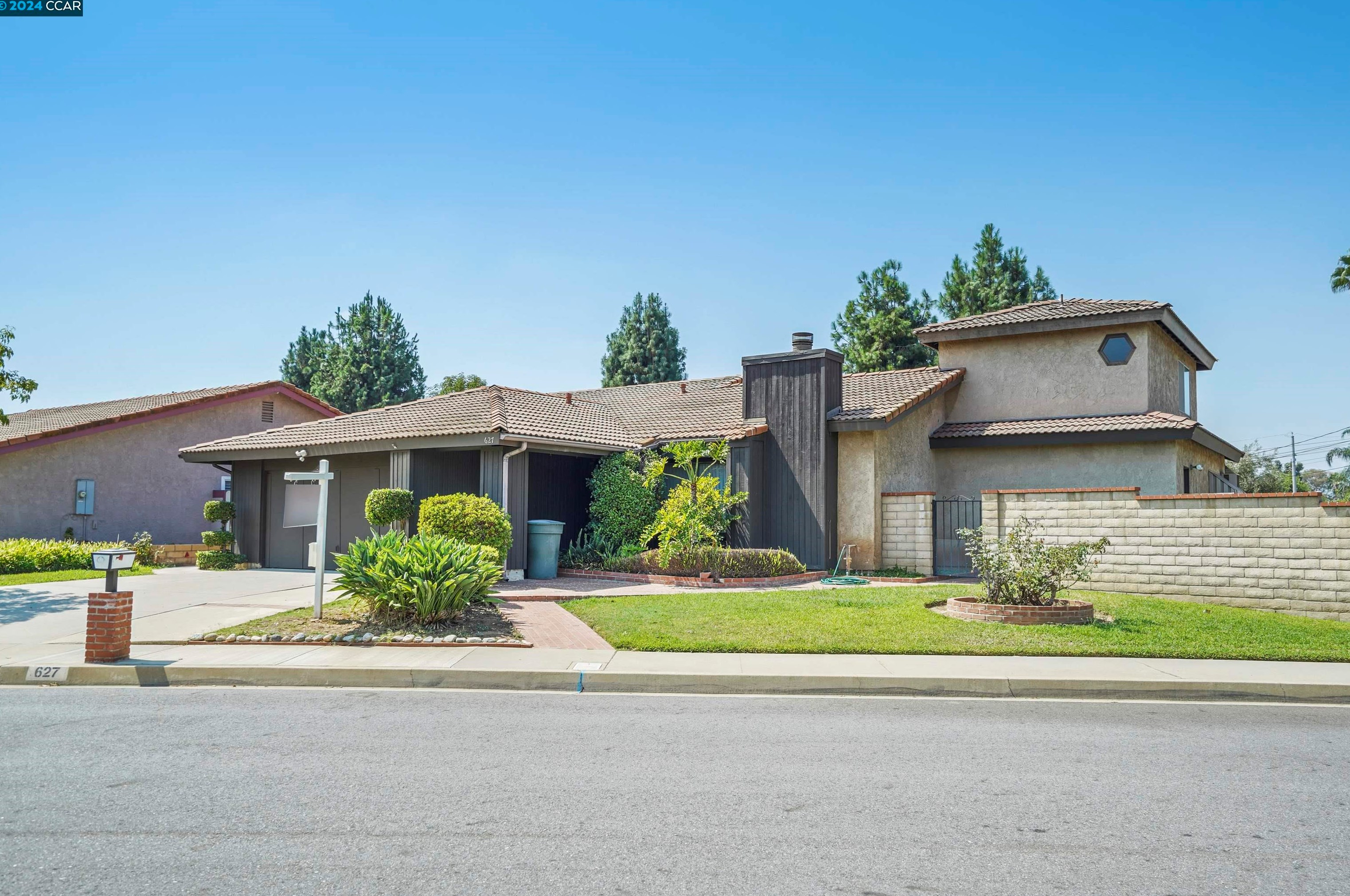 627 Oak Tree Dr, Covina, CA 91723-3612
