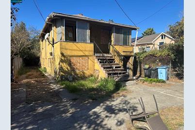 3222 Baker St, Berkeley, CA 94702 - Photo 1