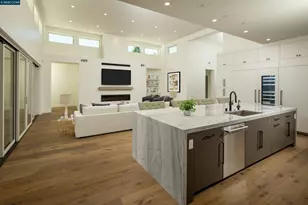 1070 Borrette Ct, Napa, CA 94558 - Photo 6