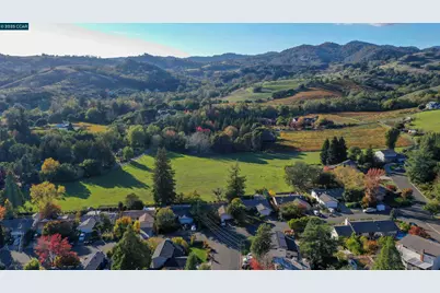 1070 Borrette Court, Napa, CA 94558 - Photo 26