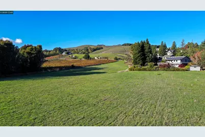 1070 Borrette Court, Napa, CA 94558 - Photo 28