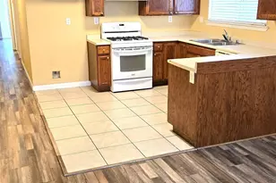 3135 Academy Way, Sacramento, CA 95815 - Photo 16